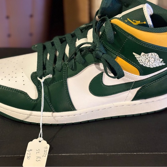 Jordan Other - Jordan Men's Green and White Sneakers